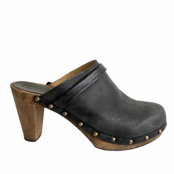 SANITA Danish Clogs Black Leather
Wood Foot Bed 8 - Picture 1 of 10